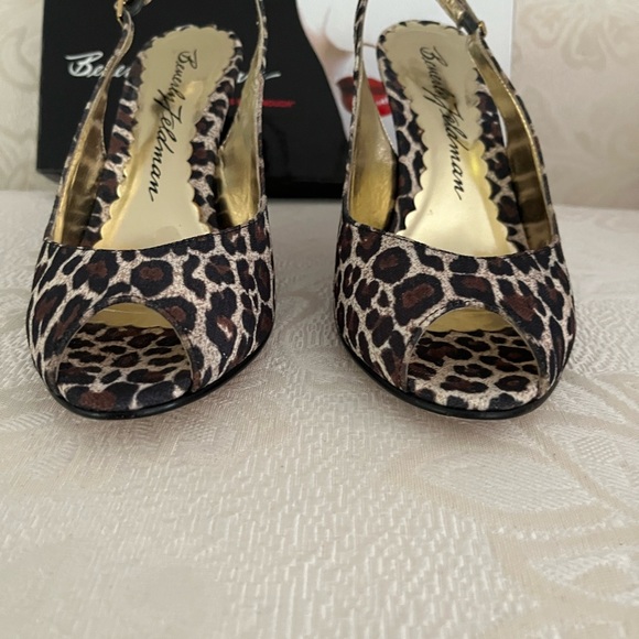 BEVERLY FELDMAN brown and tan animal print peep toe and heels-Wisdom Leopard! ❤️ - Picture 2 of 8